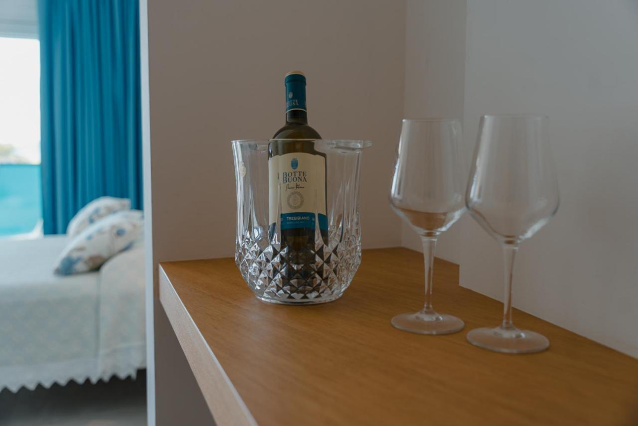 Rooms, Affittacamere Maksim Golfo Aranci Exterior photo